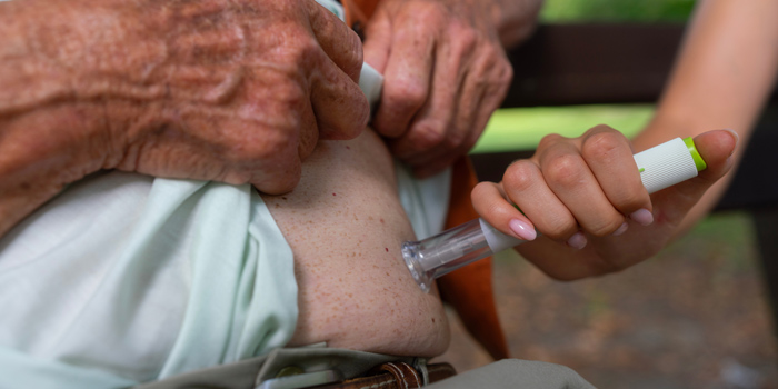 Insulin Safety for Seniors: A Caregiver’s Guide